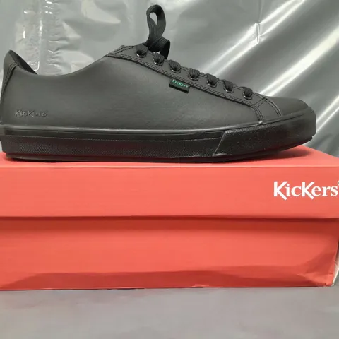 BOXED PAIR OF KICKERS SHOES IN BLACK EU SIZE 42