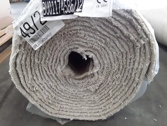 ROLL OF QUALITY CRESCENT 3235/0640 CARPET APPROXIMATELY 10.1×5M