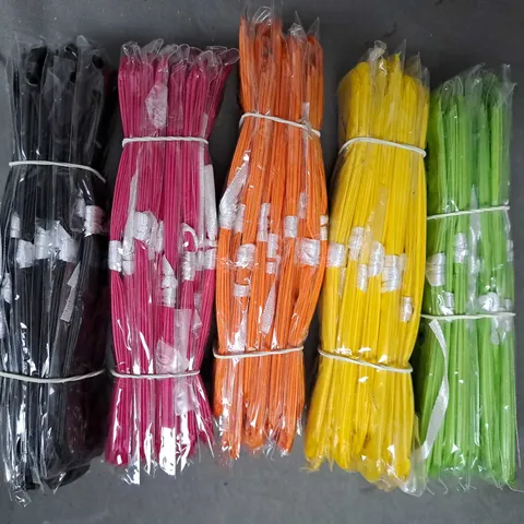 BOX OF APPROXIMATELY 200 TISSUE PAPER POM POMS IN VARIOUS COLOURS