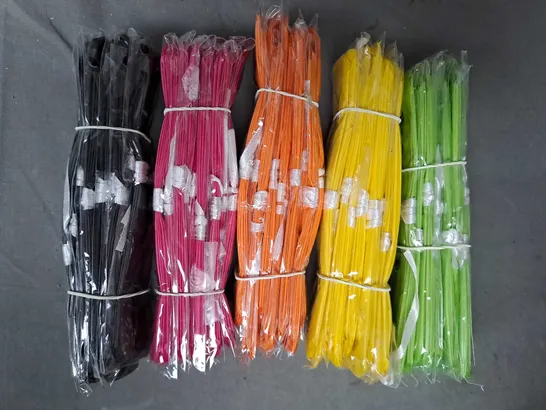 BOX OF APPROXIMATELY 200 TISSUE PAPER POM POMS IN VARIOUS COLOURS