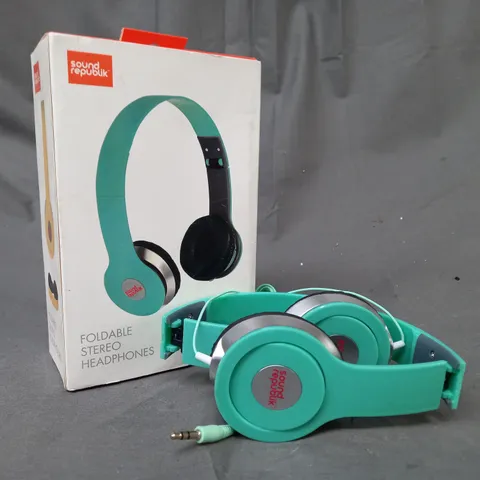 BOXED SOUND REPUBLIC FOLDABLE STEREO HEADPHONES IN MINT GREEN