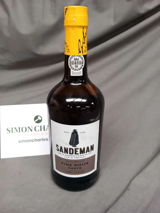 SANDEMAN FINE WHITE PORTO 750ML 19.5%