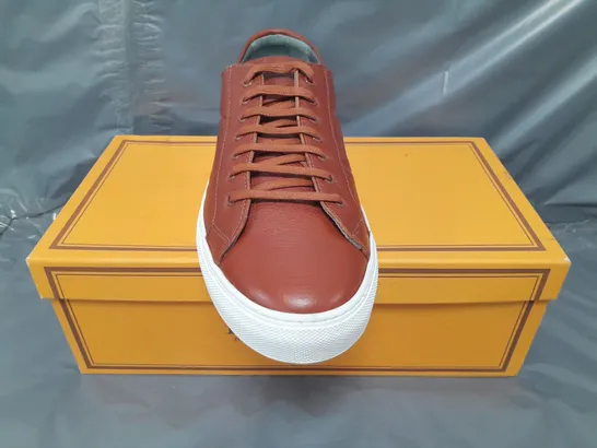 BOXED PAIR OF BARKER ARCHIE SHOES IN BROWN SIZE 10