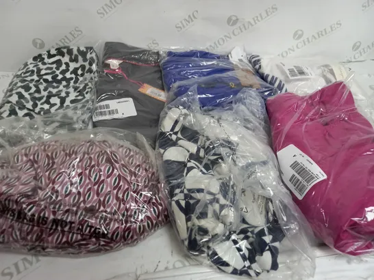 BOX OF APPROXIMATELY 20 ASSORTED CLOTHING ITEMS TO INCLUDE GILET, JUMPER, TOPS ETC