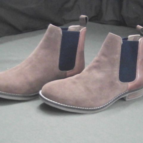 AMEN SUEDE LEATHER TAN CHELSEA BOOTS UK SIZE 4 