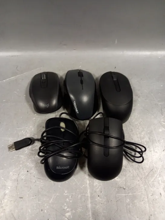 APPROXIMATELY 30 ASSORTED WIRELESS & WIRED MICE TO INCLUDE LOGITECH, DELL, MICROSOFT ETC  