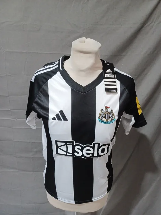 NEWCASTLE UNITED FC HOME SHIRT SIZE 26