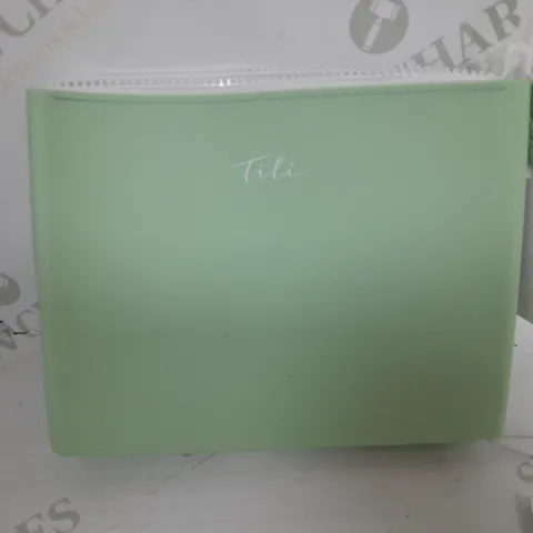 TILI THE EVERYDAY SILICONE COSMETIC BAG