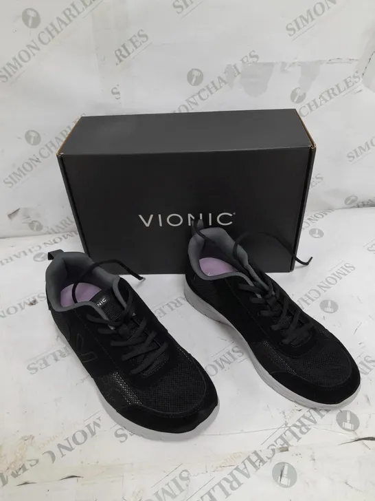 BOXED PAIR OF VIONIC BLACK MESH TRAINER SIZE 7 