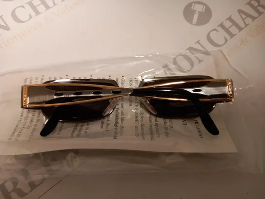 APPROXIMATELY 10 DIERRE STING SUNGLASSES - BOXED