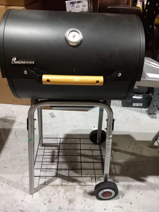 LANDMANN SMOKER WITH BENCH