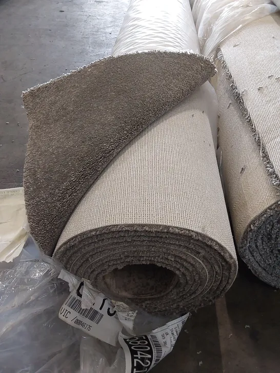 ROLL OF QUALITY EC HEARTLAND TENBURY CARPET // APPROX SIZE: 5 X 5.3m