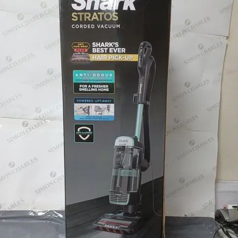 BOXED SHARK STRATOS UPRIGHT VACUUM CLEANER NZ860UK