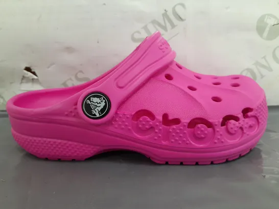 PAIR OF CROCS KIDS BAYA CLOGS IN PINK UK SIZE C10