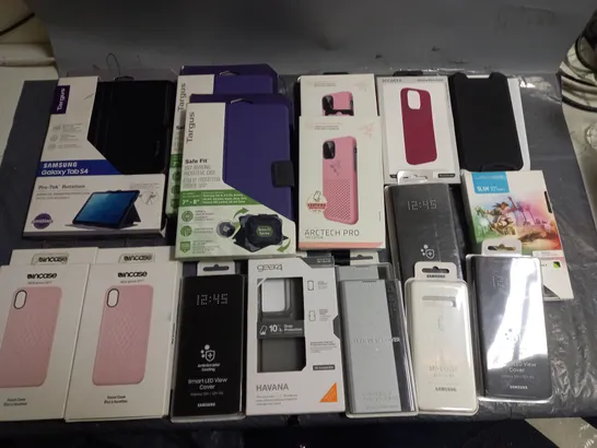 LOT OF APPROXIMATELY 36 ASSORTED PHONE AND TABLET CASES TO INCLUDE TARGUS, RAZER AND INCASE