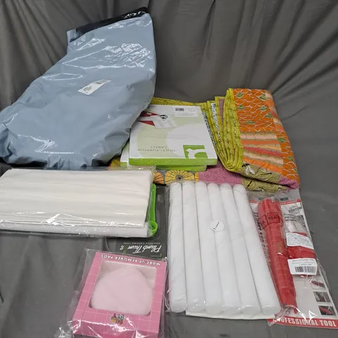 BOX OF APPROXIMATELY 10 ASSORTED ITEMS TO INCLUDE: MAKE UP REMOVER PADS & Q-CONNECT LABELS