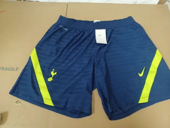 NIKE TOTTENHAM HOTSPUR SHORTS IN NAVY - XXL