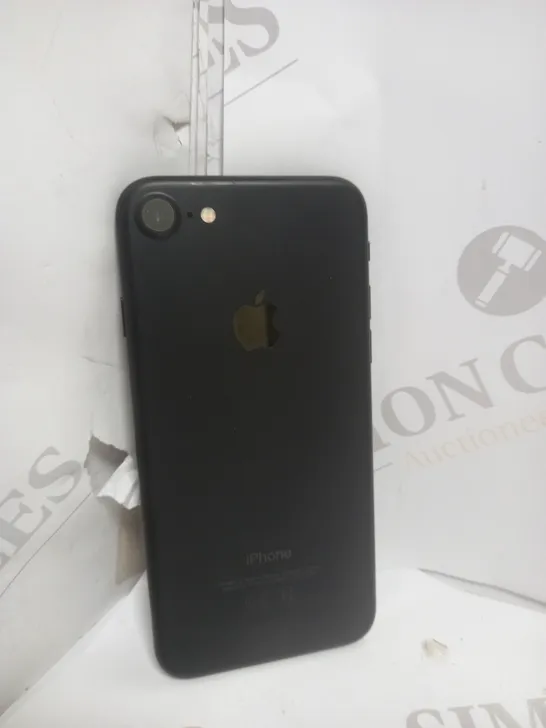 APPLE IPHONE 7 (A1778) SMARTPHONE