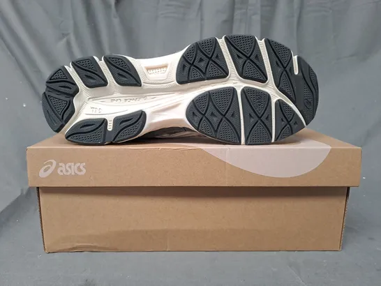 BOXED PAIR OF ASICS GEL-NYC SHOES IN GREY UK SIZE 8.5