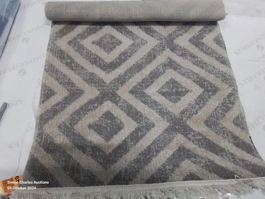 BRAND NEW PACO HOME 821 POCO GREY-WHITE 60X100CM RUG