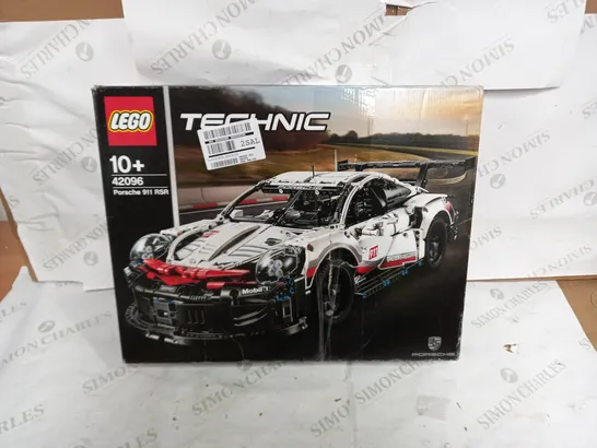 LEGO TECHNIC PORSCHE 911 RSR - SET 42096 RRP £139.99