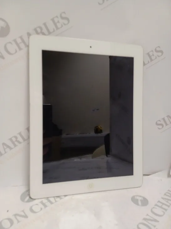 APPLE IPAD TABLET - MODEL UNSPECIFIED 