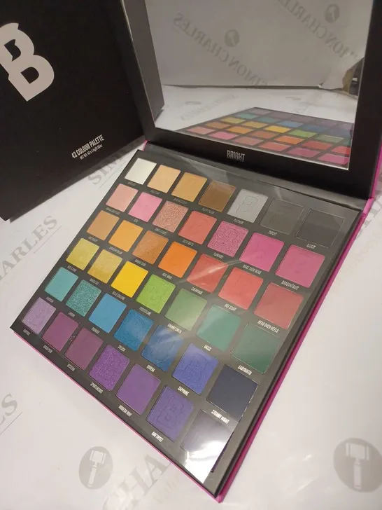 BEAUTY BAY BRIGHT MATTE EYESHADOW PALLETTE