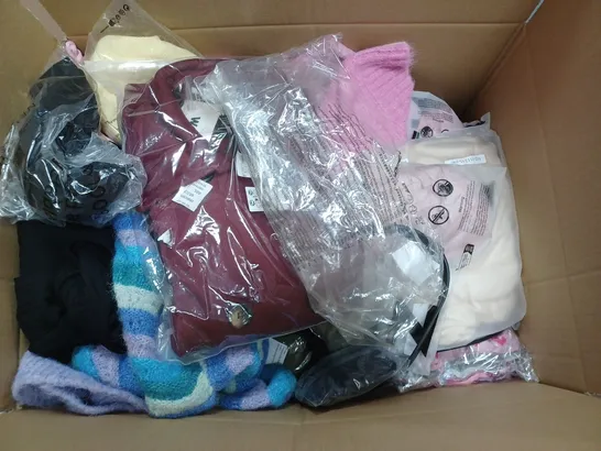 BOX OF APPROXIMATELY 30 ASSORTED CLOTHING ITEMS TO INCUDE - SOCKS , BELT , SWIMSUIT ETC