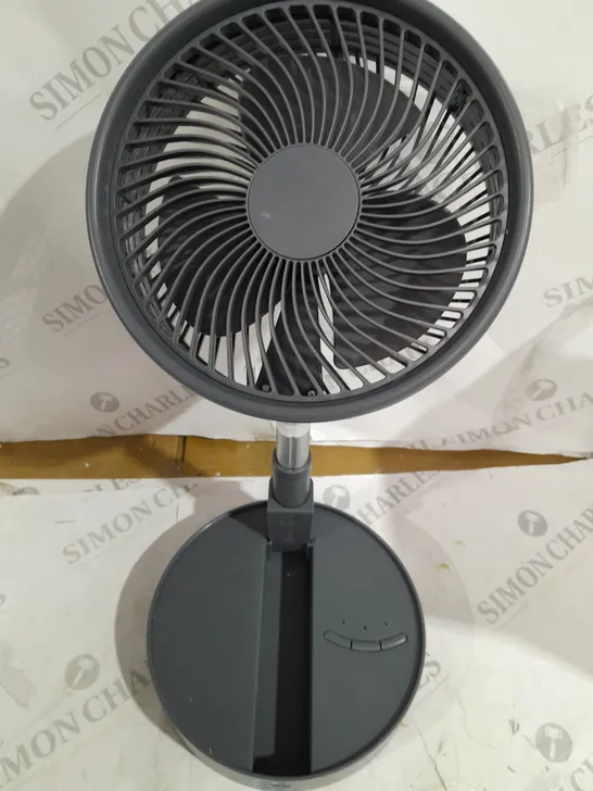 BELL & HOWELL RECHARGEABLE EXTENDABLE DESK & FLOOR FAN IN GREY