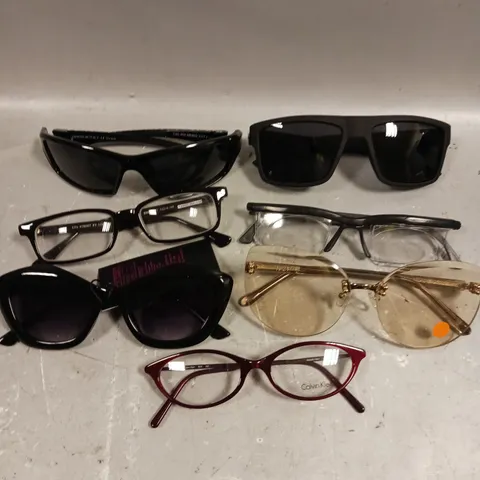 APPROXIMATELY 15 ASSORTED GLASSES/SUNGLASSES IN VARIOUS DESIGNS 