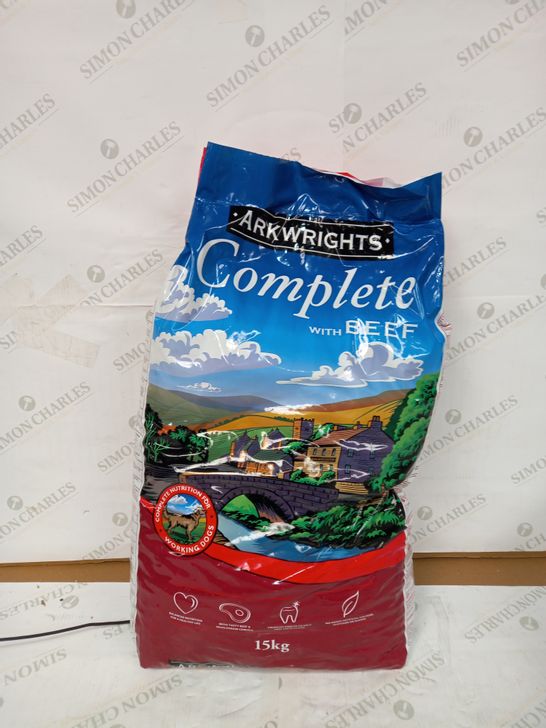 ARKWRIGHTS COMPLETE WITH BEEF DOG FOOD 15KG EXPIRY DATE FEB 2023