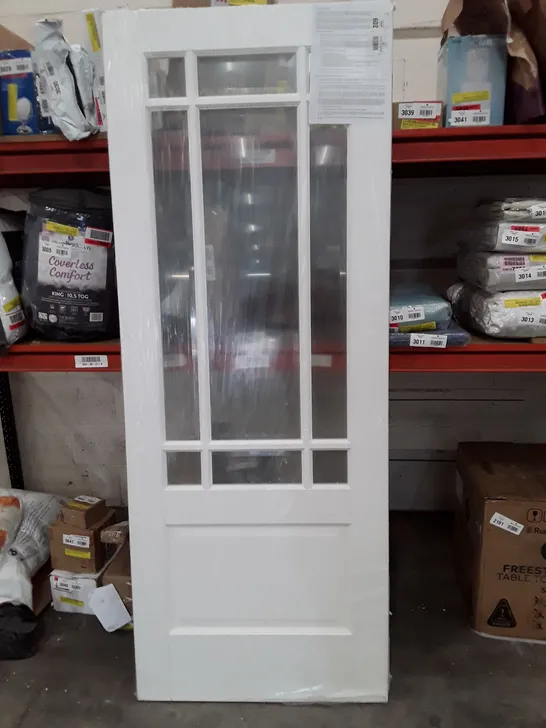 BOXED DOWNHAM CLEAR BEVELLED GLAZED PRIME WHITE INTERNAL DOOR // 198.1 X 76.2 X 3.5CM (1 BOX)