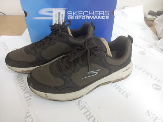 PAIR OF SKECHERS GO WALK TRAINERS - UK 10