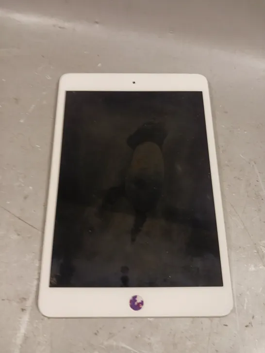 APPLE IPAD MINI 2 TABLET 