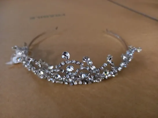 EMBELLISHED BRIDAL TIARA