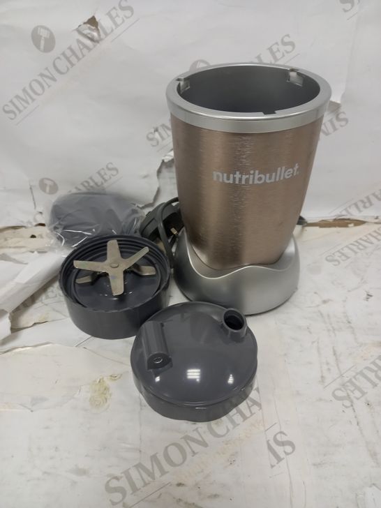 NUTRIBULLET 900 SERIES BLENDER 