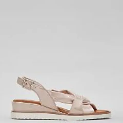 OUTLET MODA IN PELLE OLANNA SANDAL ROSE GOLD METALLIC SIZE 6