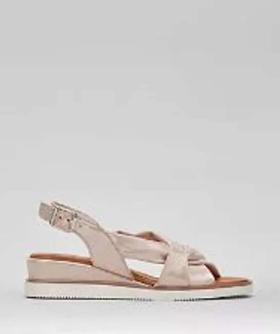 OUTLET MODA IN PELLE OLANNA SANDAL ROSE GOLD METALLIC SIZE 6