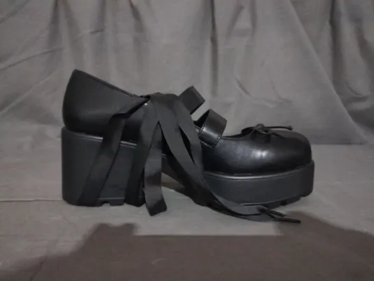 PAIR OF KOI DOUBLE BUCKLE SHOES IN BLACK SIZE 6