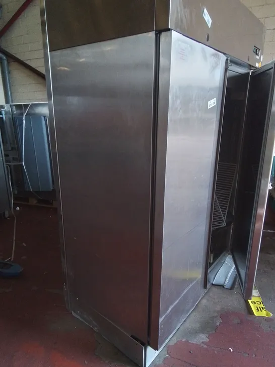 COMMERCIAL STAINLESS DOUBLE DOOR REFRIGERATED FOOD STORAGE UNIT 