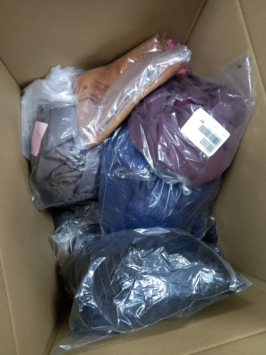 BOX OF APPROXIMATELY 15 ASSORTED CLOTHING ITEMS TO INCLUDE BROWN LEATHER SKIRT PINK JUMPER, BLACK BLAZER ETC