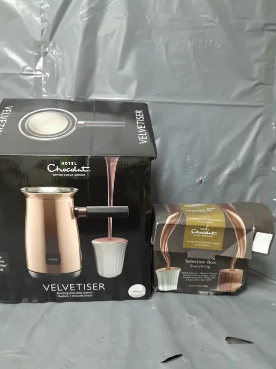 BOXED HOTEL CHOCOLAT VELVETISER IN WHITE  RRP £140