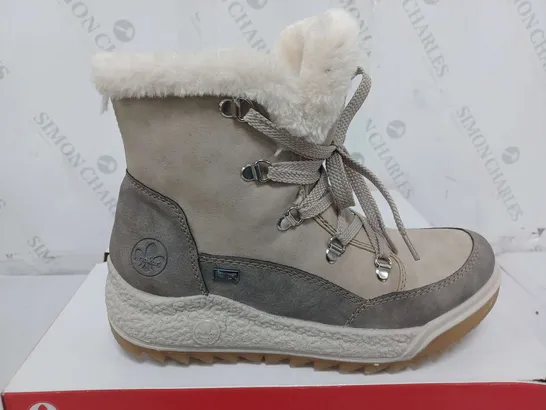 BOXED PAIR OF RIEKER ANTISTRESS WATER RESISTANT WARM HIKING BOOTS IN CREAM - SIZE 39