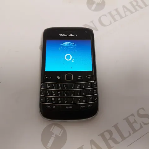 BLACKBERRY BOLD 9900 - BLACK