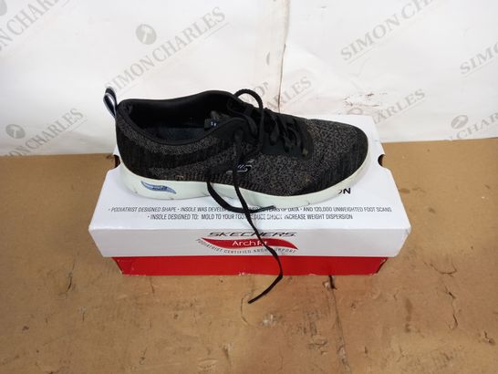 BOXED PAIR OF SKECHERS - SIZE 3