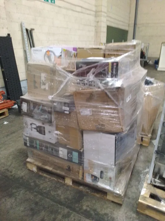 PALLET OF APPROXIMATELY 31 UNPROCESSED RAW RETURN HOUSEHOLD AND ELECTRICAL GOODS TO INCLUDE;