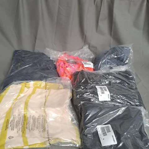 BOX OF ASSORTED CLOTHING ITEMS TOO INCLUDE COATS , TOPS, AND TROUSERS   ETC. 