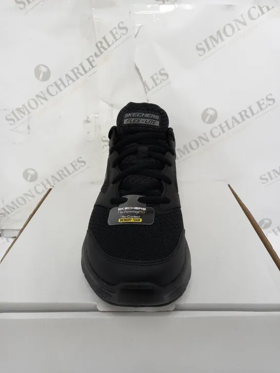 SKETCHERS MENS FLEX TRAINER BLACK  SIZE 8 (MENS)