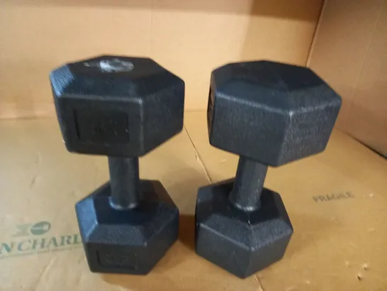 PAIR OF 5KG DUMBELLS