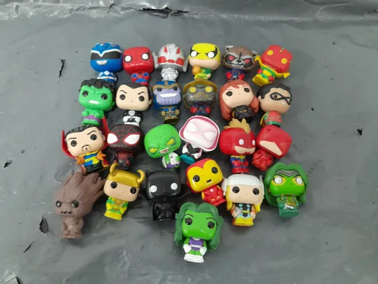 APPROXIMATELY 25 LOOSE FUNKO MINIATURE MARVEL FIGURE OF VARIOUS CHARACTERS